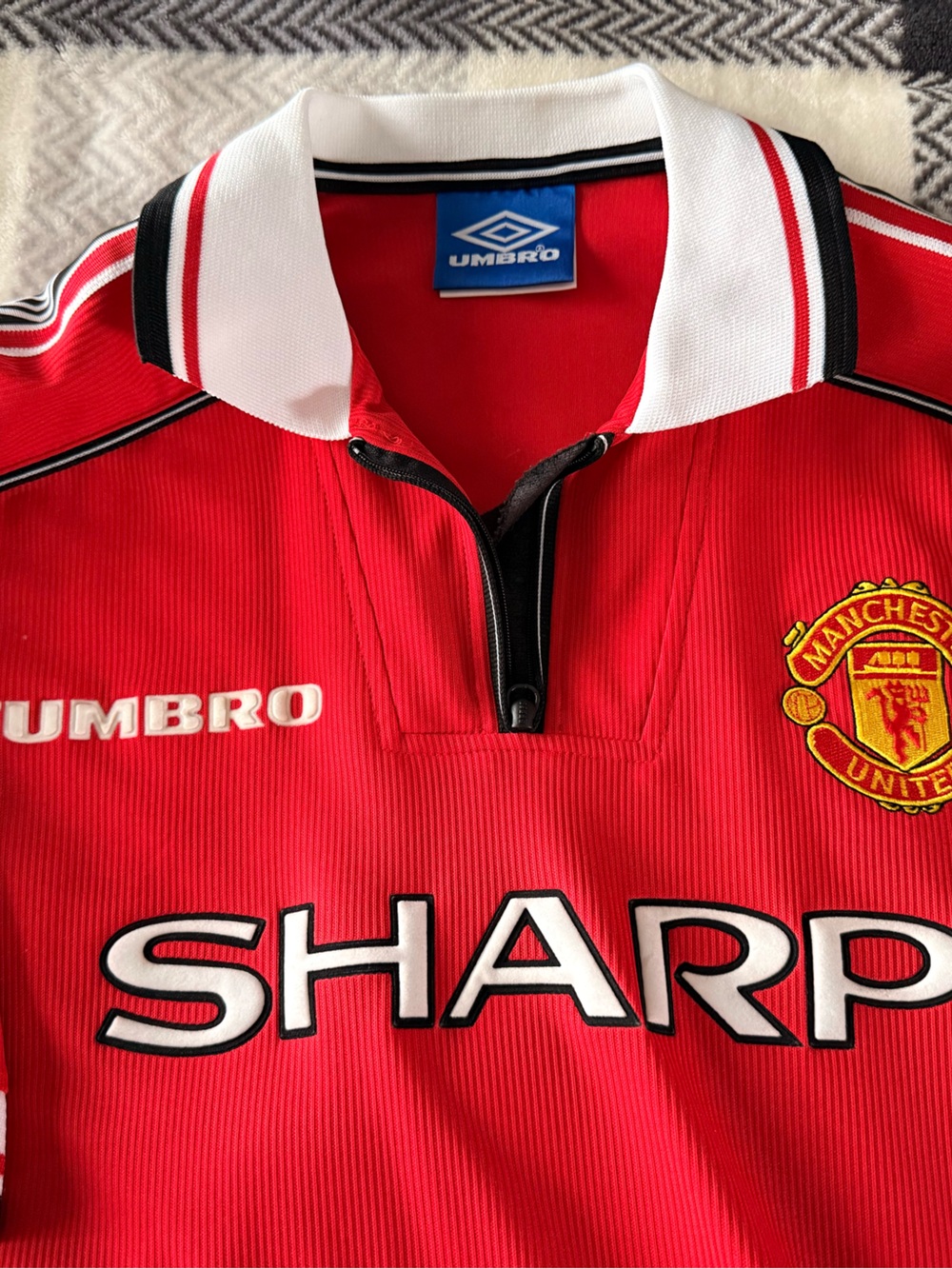 Umbro XL Red Manchester United 1988-00 Sharp Logo Football Jersey